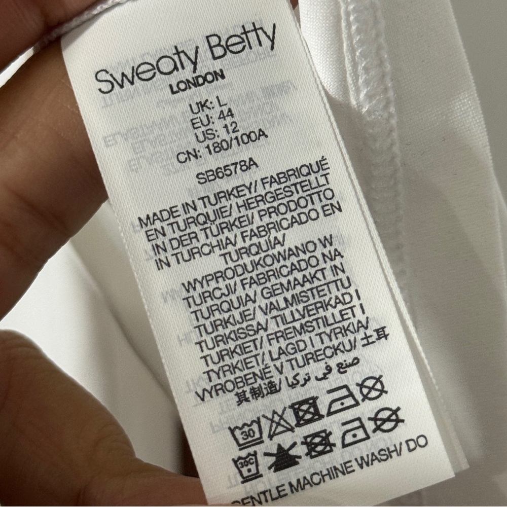 Sweaty Betty MEDIUM White Long Sleeve Athletic Workout Top - Picture 8 of 9